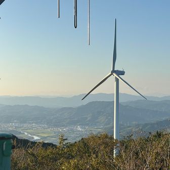 光や岩国のほう
あれは石城山だなあ