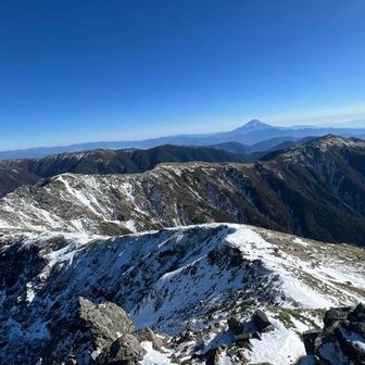 リョータトレースしかないが、行きのトレースのみ、１時間待っても来ない💦大丈夫か？
どうやら、大変な思いをしたとLINEがリョータから来た