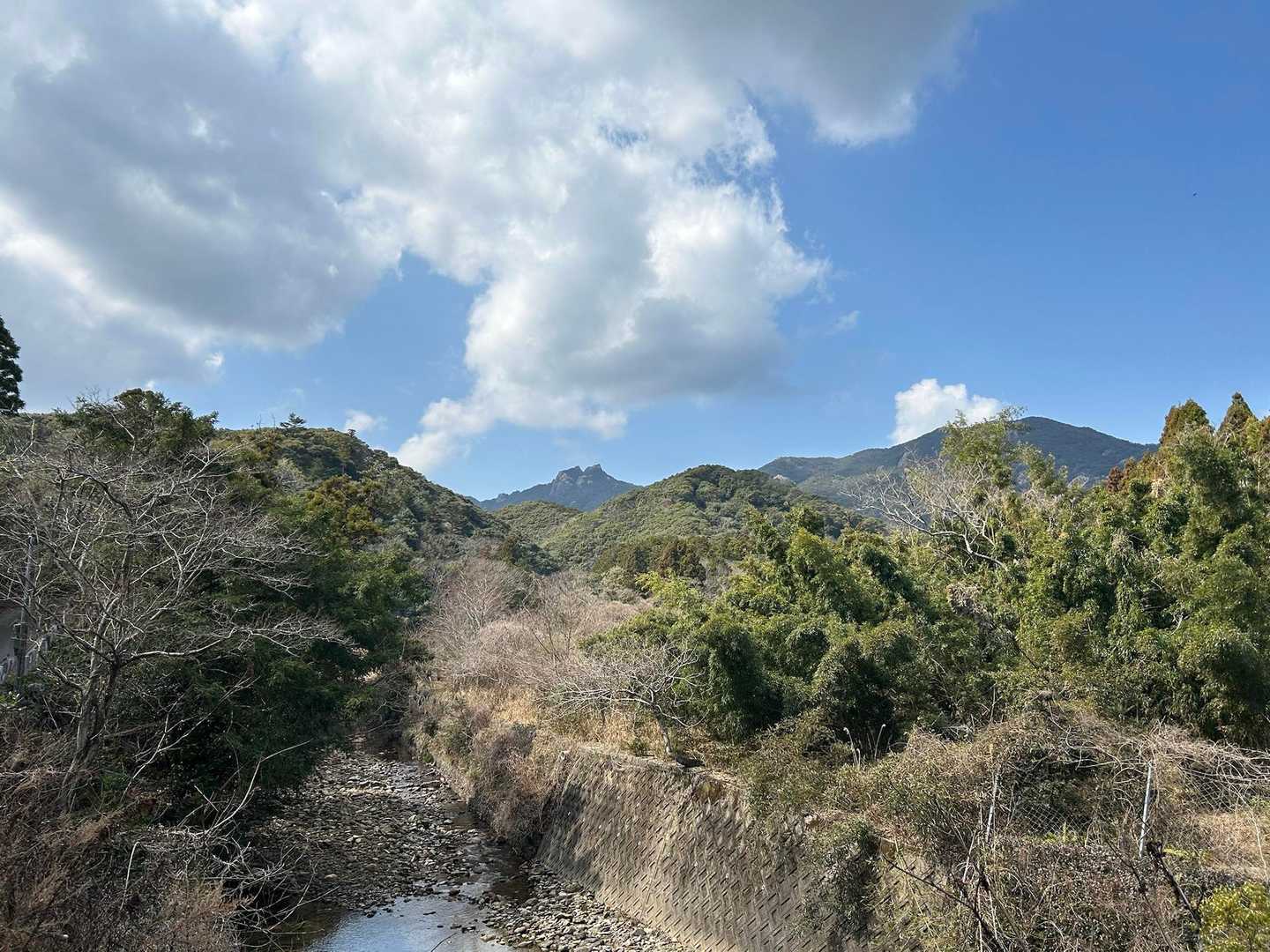 第2駐車場から望む双耳峰