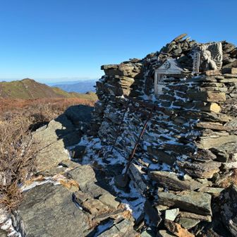 笹ヶ峰山頂に到着
無事な下山を祈願