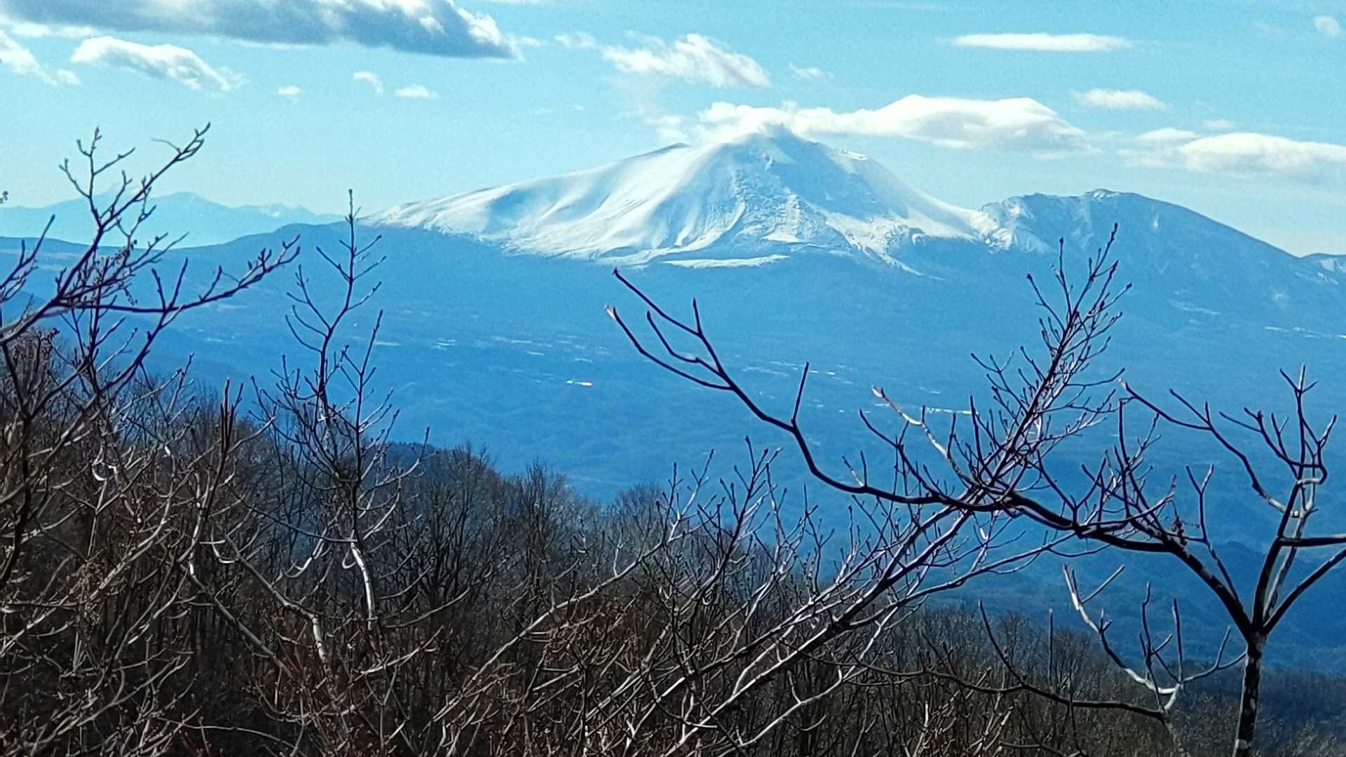 まず
浅間山がど〜んと⛰️
