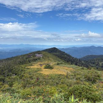 ティガレックス)それでメル・ゼナとラージャンは、なまはげに会いに寒風山に行ったよ！
ウズ・トゥナ)なになまはげって？