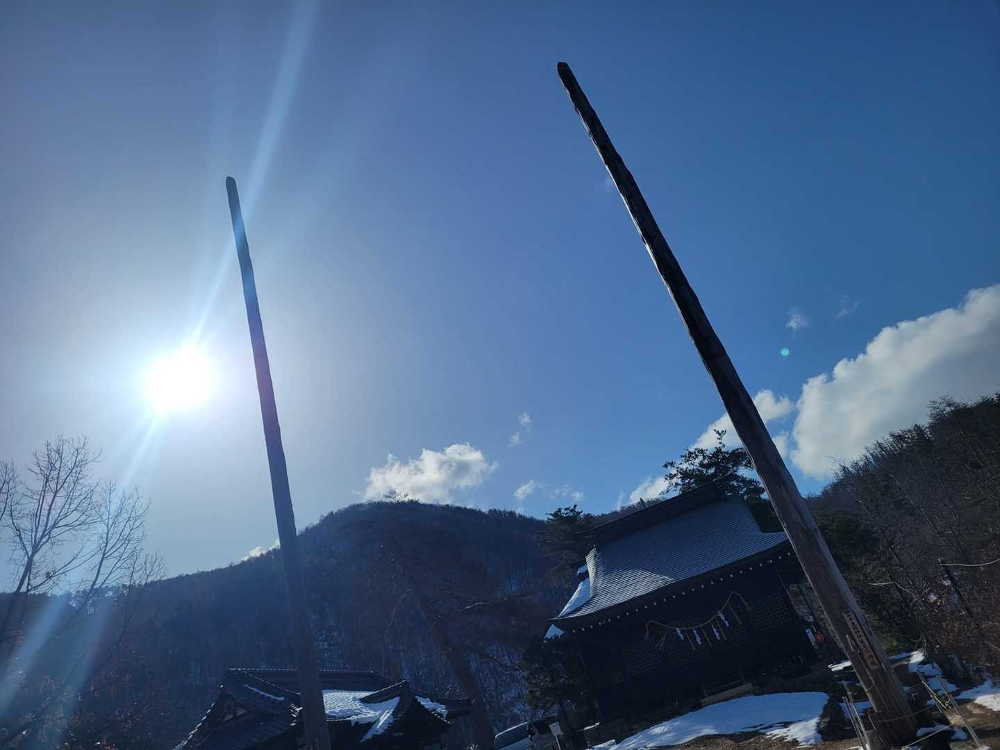 御柱が立ってました