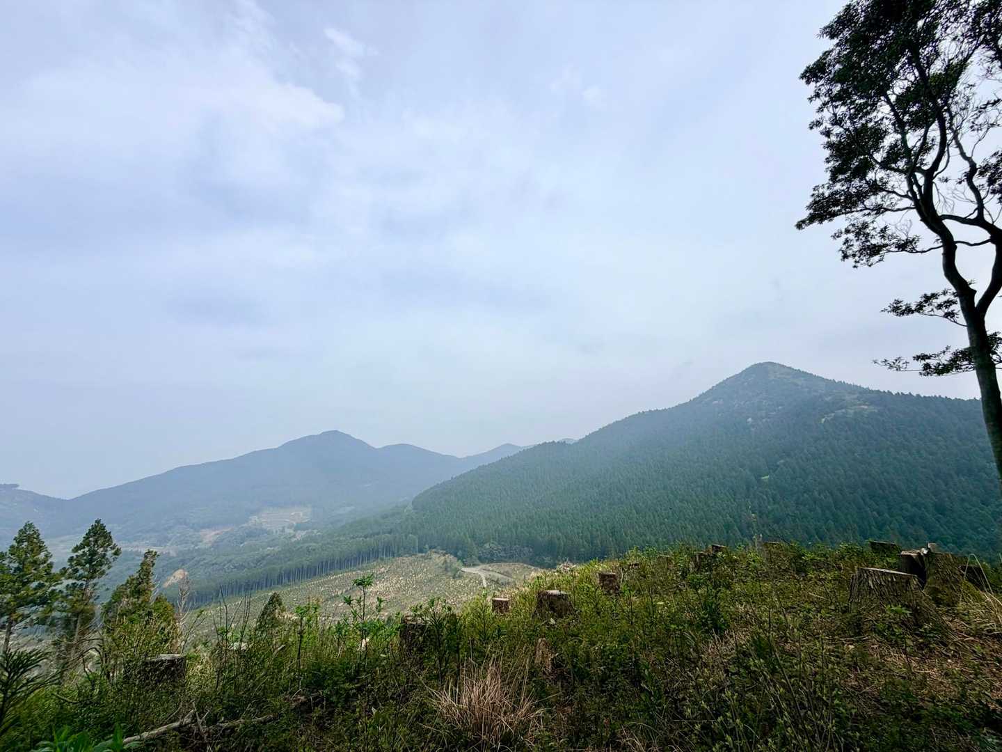 登った二丈岳と女岳