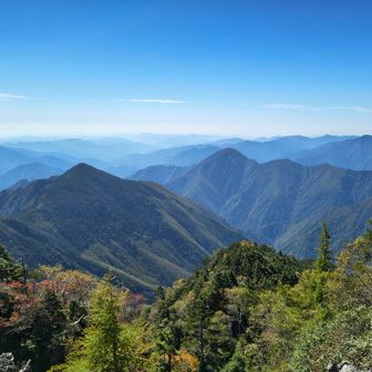 手前は風イラズ
朝日岳、前黒法師、沢口山から蕎麦粒山
七ッ峰
ここもなんじゃぁ🤤

みんなから見える大無間
やっぱりみんな見えてるぞ！
