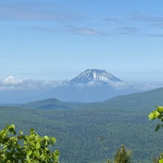今日は誰が登ってるのかな〜⛰️