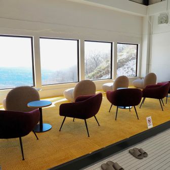 展望席やストーブに当たれる席があった