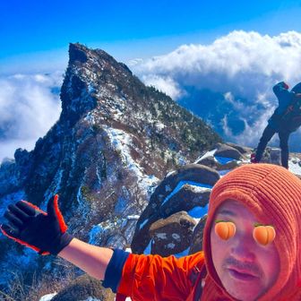 カッコいい石鎚山❗️
けど今回の厳冬期石鎚は自分の器量に合ってないと深く反省です🙏