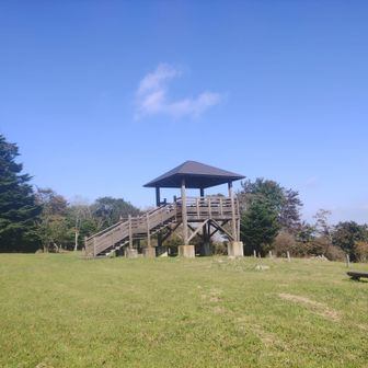 展望台
クロワッサン🥐みたいな雲🤭