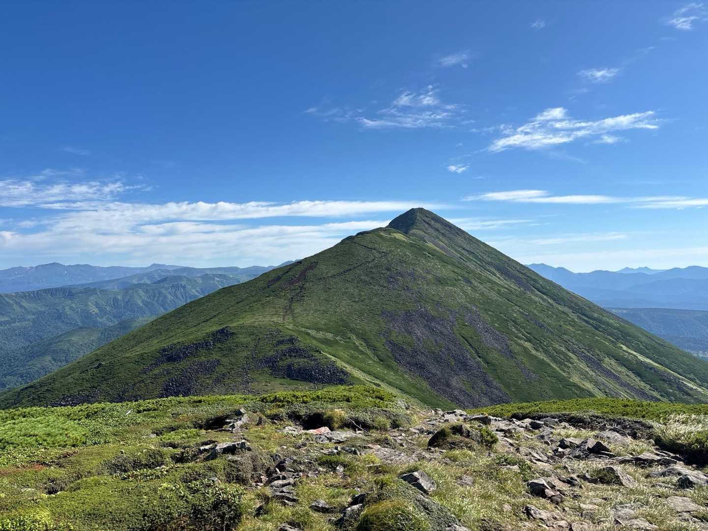 美瑛富士登山口-天然庭園-ベベツ岳-オプタテシケ山 往復コースの写真