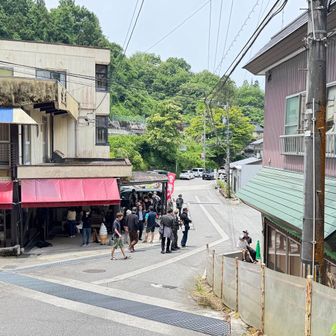 金龍ソーメンに行列
