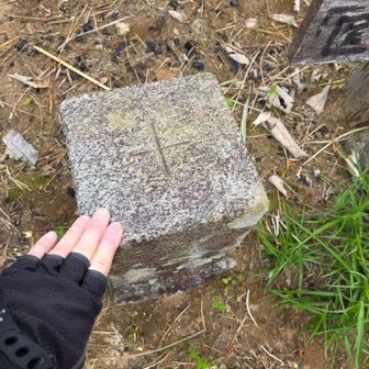 暑いけどレインウェア着て下山開始