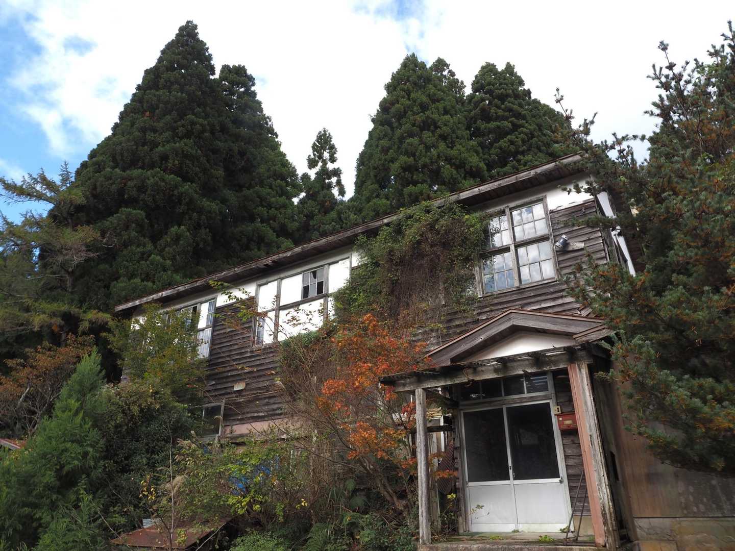 廃校らしき建物