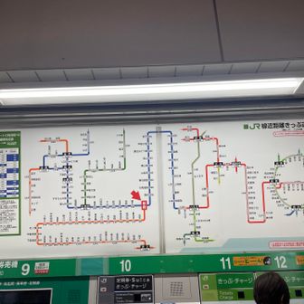 甲府駅構内にて