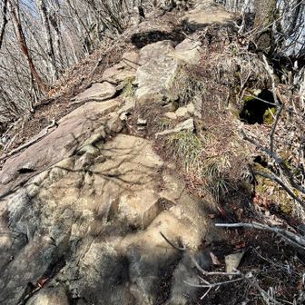ここを登れば赤岩だ〜💪