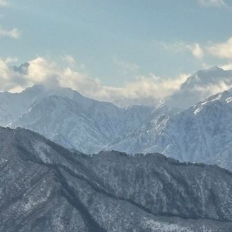 剱岳、毛勝山方面
ちょっとだけみえているか？