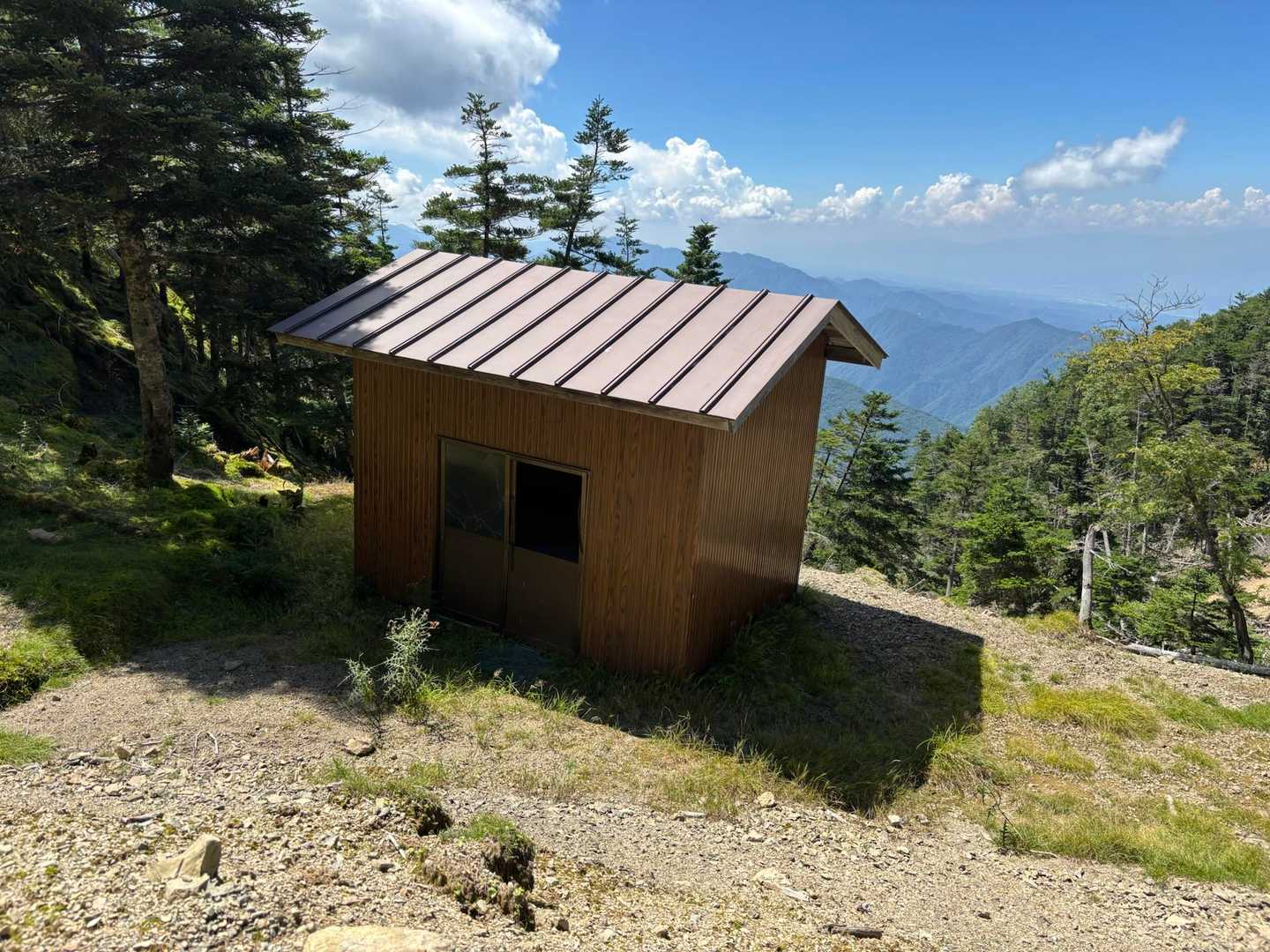 またまた避難小屋あり🛖
