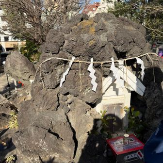 山頂⛰️で参拝