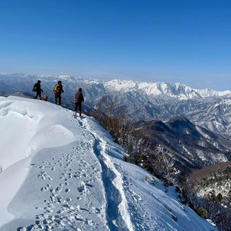 山友さんと
地元の強者お二人！
いやぁ、助かりました。
ありがとうございます😊