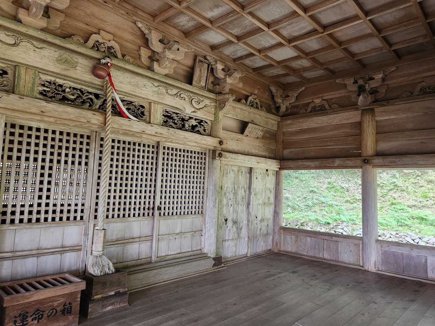 見事な彫刻