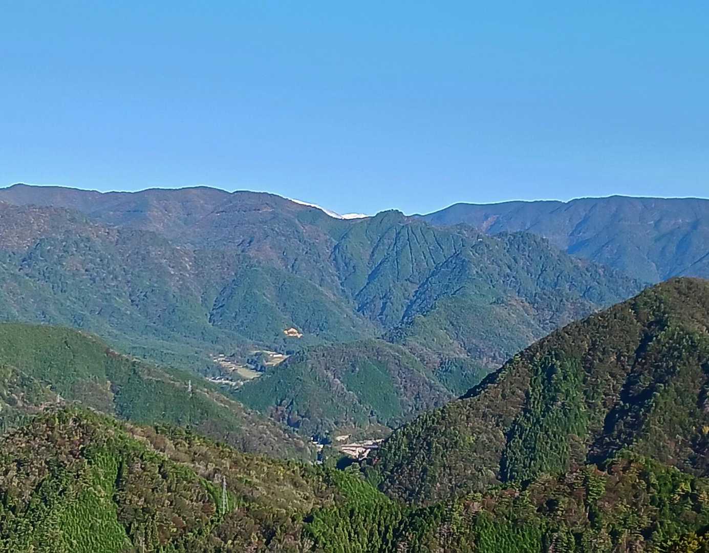 木曽路はすべて山の中である
