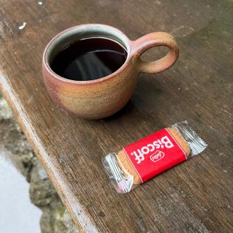 あったかいコーヒーで生き返ります。