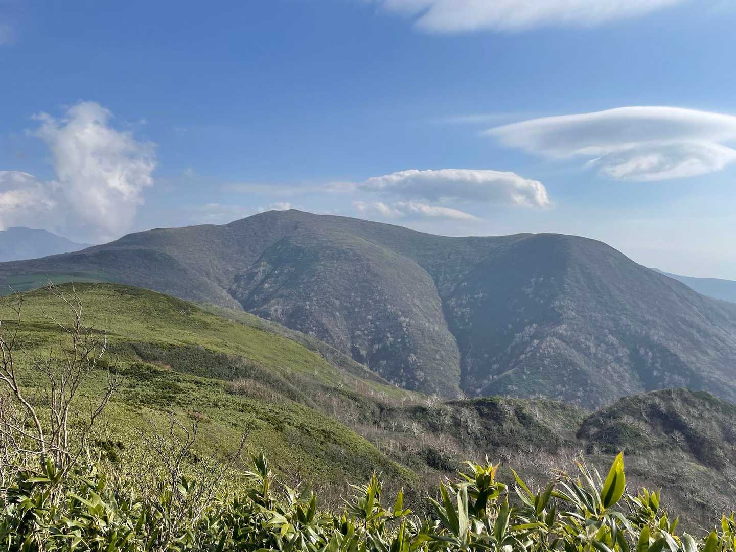 正面に浜益岳がドーン⛰️