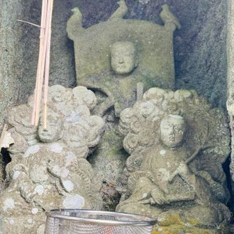 鳥3羽と枝の手持ちが新鮮だった