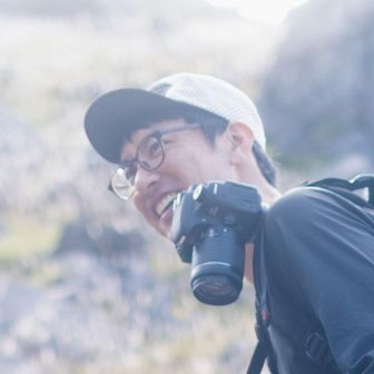 アラツケイスケ