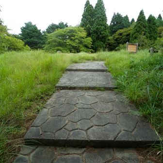 東の頂上へ