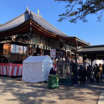 沢山お参りに来てました。