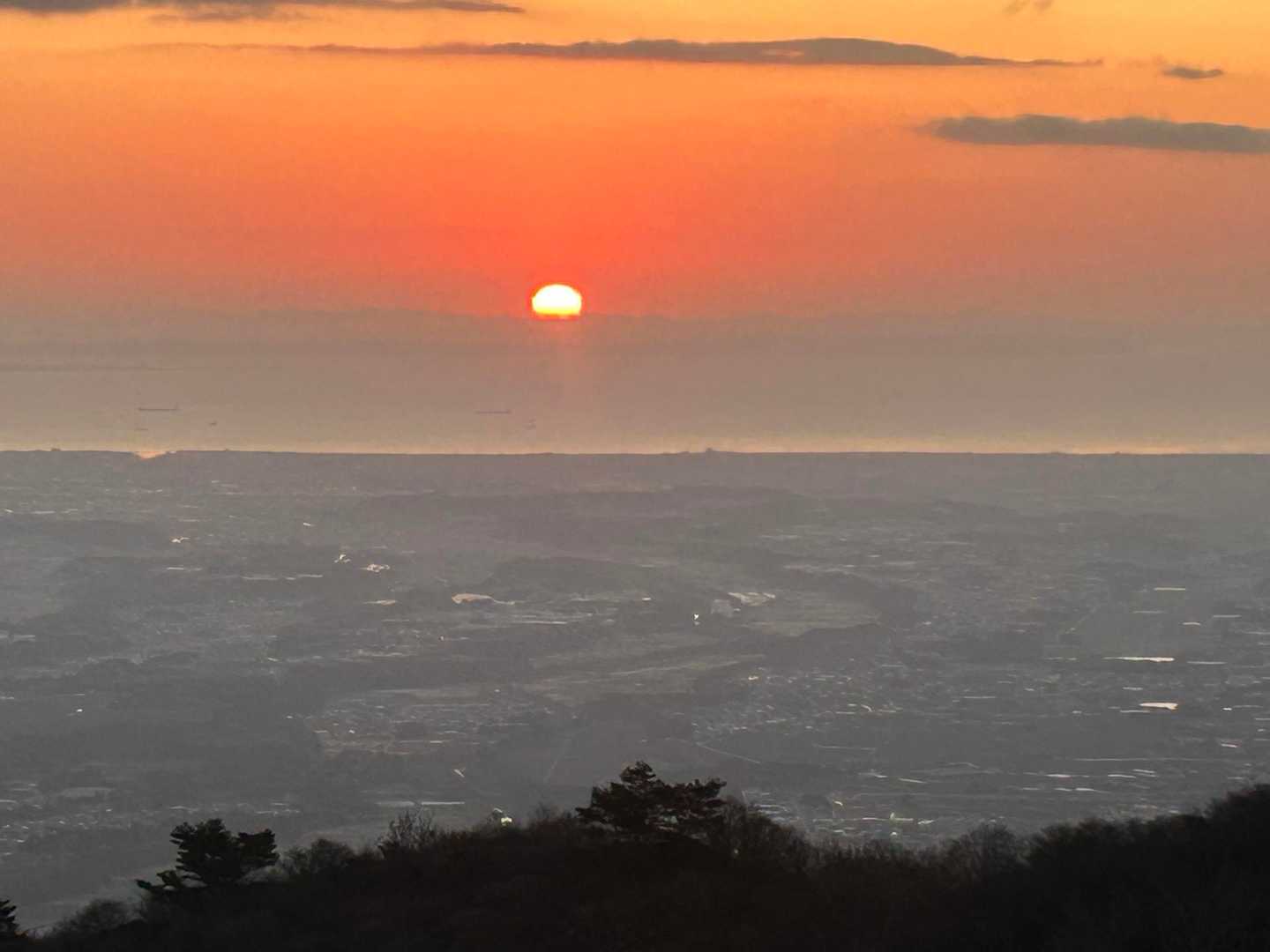 稜線でました。太陽も出ました☀️