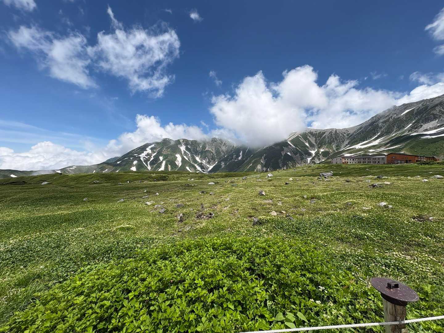 室堂登山口-浄土山-獅子岳-ザラ峠-五色ヶ原-一ノ越 周回コースの写真