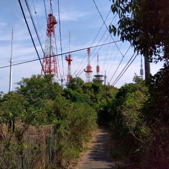 生駒山頂にあるテレビ塔群