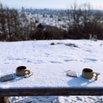 真っさらな雪のテーブル❄️