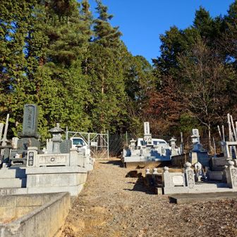 幸澗院の墓地奥からゲートイン