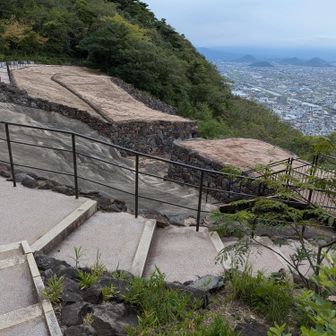 屋嶋城城壁。