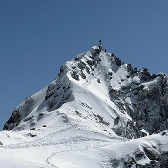 宝剣に立っている方。🙌🙌