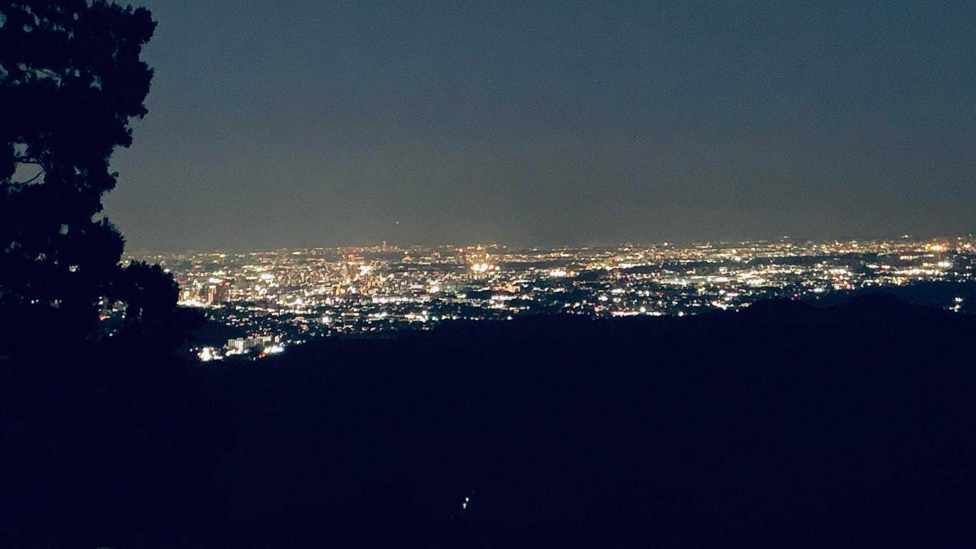 ケーブルカー乗り場の裏手