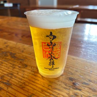 フライングで生ビール。我慢できませんでした。