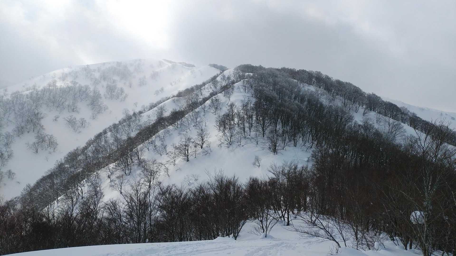 前山