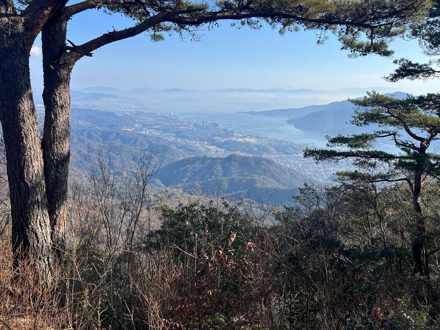 山頂手前にある眺望📸パチリ