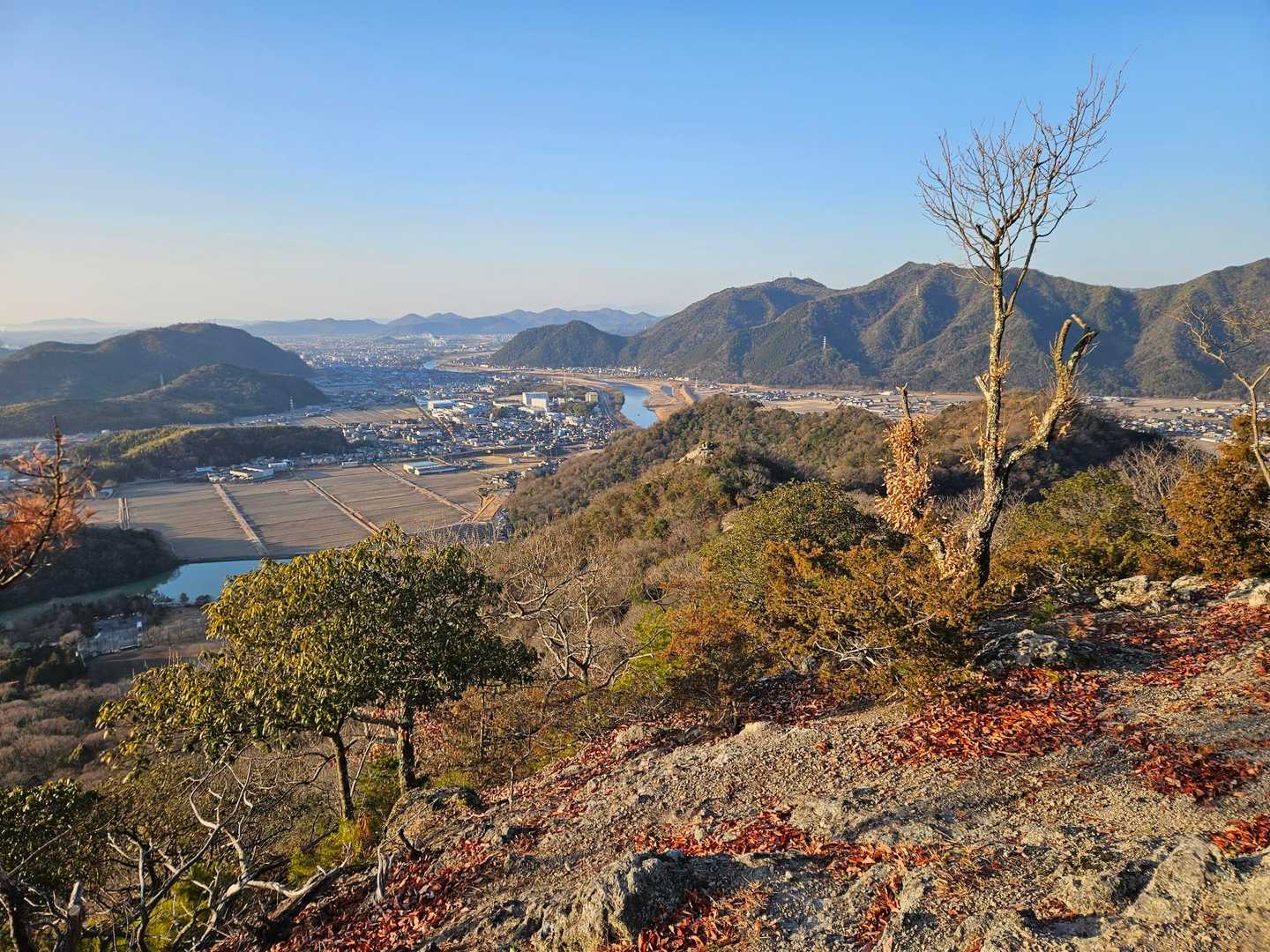 さっきまで居たタイコ岩が小さく