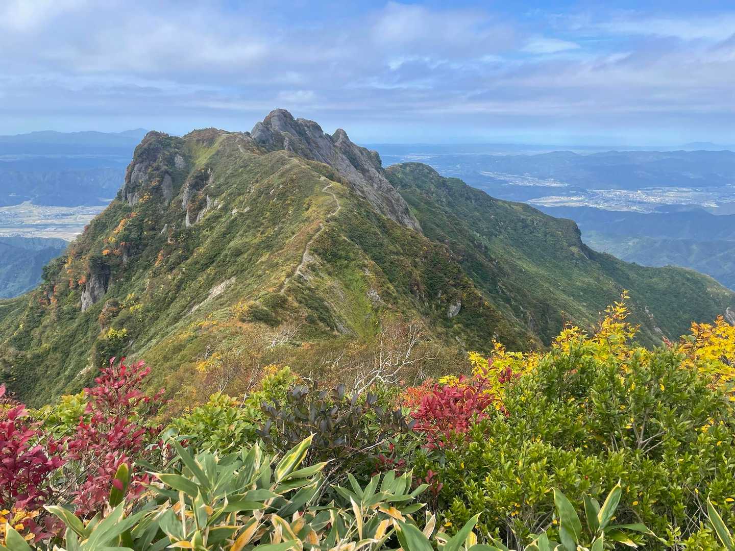 八海山（ロープウェー山頂駅）<山頂駅・女人堂・薬師岳・千本檜小屋>の写真