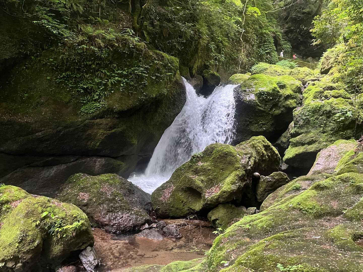 千巖渓にちょっと寄ってみました　前日の雨☔で凄い轟音でした