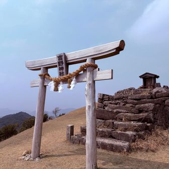 お腹いっぱいになったので下山する