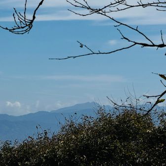 英彦山が見える。