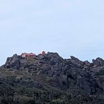 Zoomで早池峰山の山頂が見えます👍