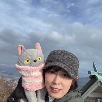 こにゃー今年もいろいろなお山に付き合ってくれてありがとね😆
来年もたくさんのお山に登ろうね😊

大切な人を失うことは本当に辛い
次女に寄り添い少しでもその辛さから解き放してあげたい
病院と学校を何度も行き来する日々