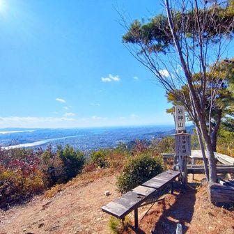 晴れた日の岩神山は手軽で最高